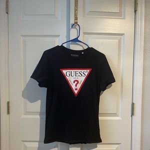 MENS SMALL - GUESS (non smoker)